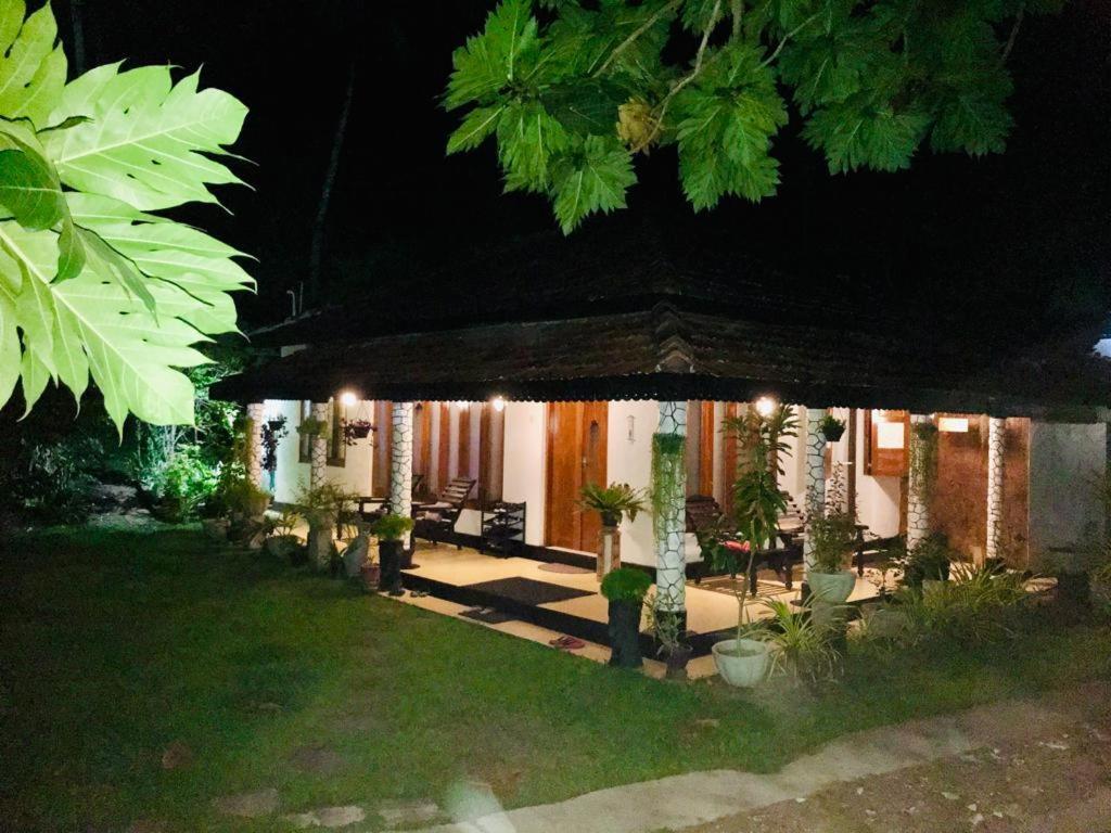 Freedom192 Hotel Weligama Eksteriør billede