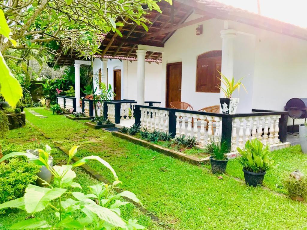 Freedom192 Hotel Weligama Eksteriør billede